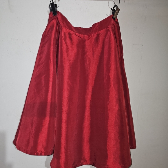 Beautiful Cherry Red  taffeta like fully satin lined  Full Circle skirt  size xl - Picture 4 of 8